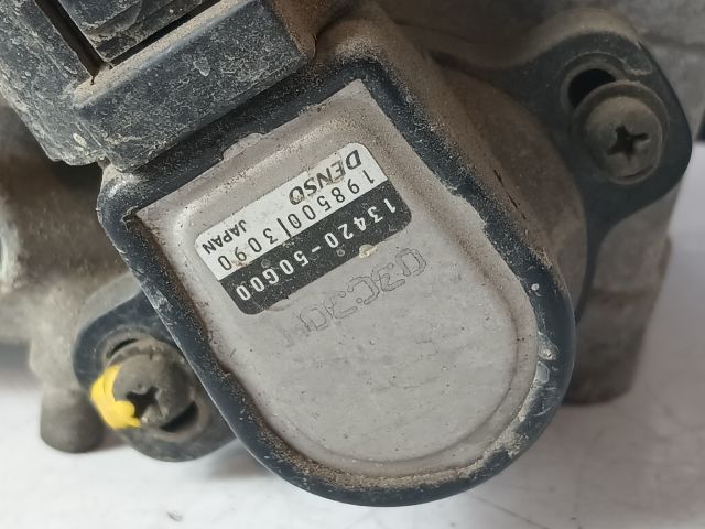 bontott SUZUKI SWIFT II Központi Injektor