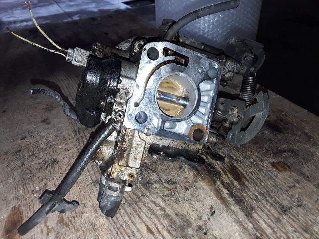 bontott SUZUKI SWIFT II Központi Injektor