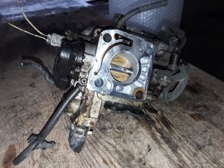 bontott SUZUKI SWIFT II Központi Injektor