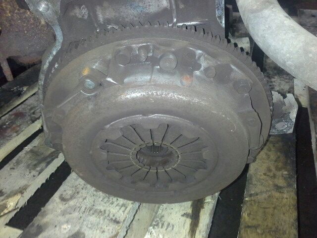 bontott SUZUKI SWIFT II Kuplung Szett Lendkerékkel