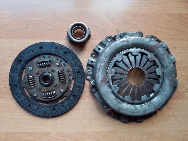 bontott SUZUKI SWIFT II Kuplung Szett (Szerkezet, Tárcsa)
