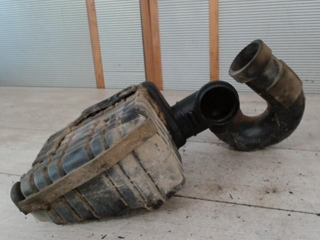 bontott SUZUKI SWIFT II Légbeömlő Cső