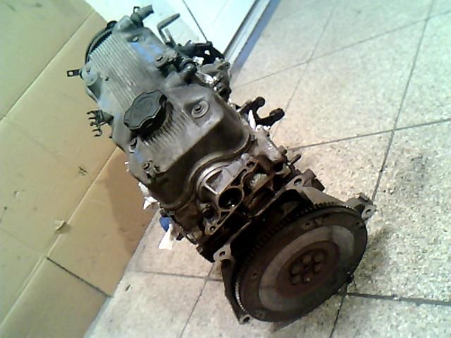 bontott SUZUKI SWIFT II Motor (Fűzött blokk hengerfejjel)