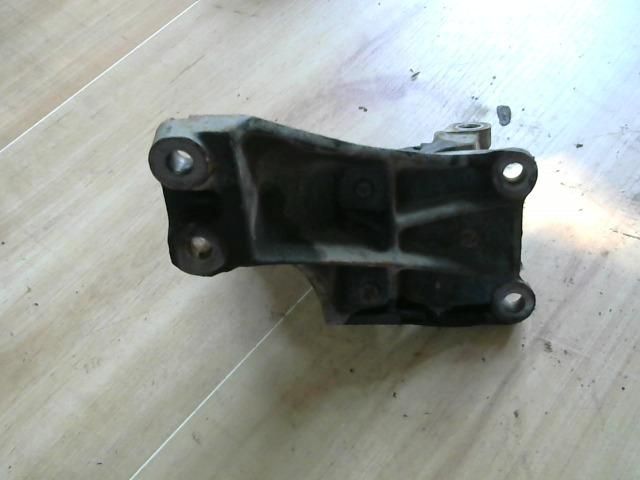 bontott SUZUKI SWIFT II Motor Tartó Bak (Fém)