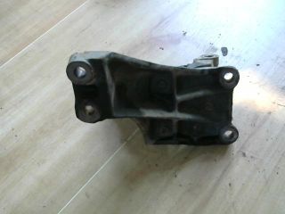 bontott SUZUKI SWIFT II Motor Tartó Bak (Fém)