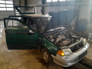 bontott SUZUKI SWIFT II Motor Tartó Bak Jobb