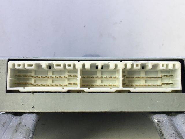 bontott SUZUKI SWIFT II Motorvezérlő