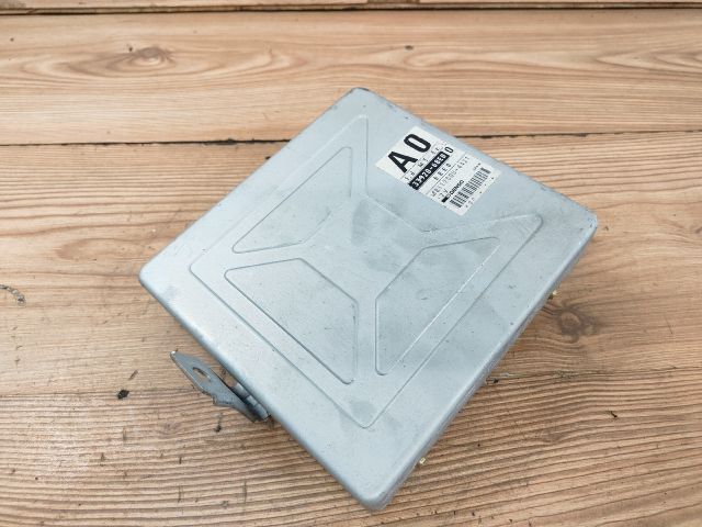 bontott SUZUKI SWIFT II Motorvezérlő