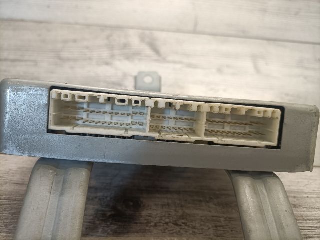 bontott SUZUKI SWIFT II Motorvezérlő