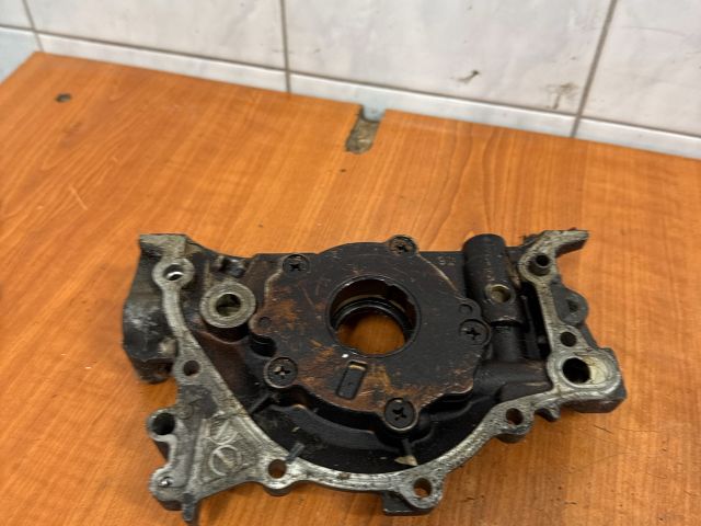 bontott SUZUKI SWIFT II Olajszivattyú