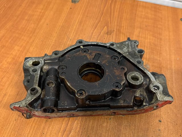 bontott SUZUKI SWIFT II Olajszivattyú