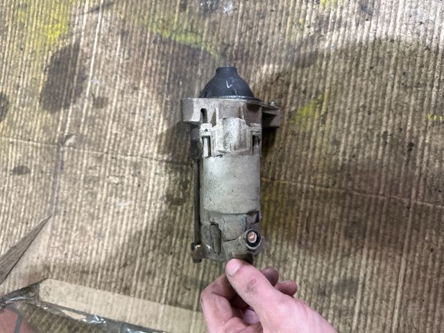 bontott SUZUKI SWIFT II Önindító