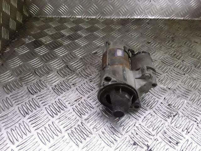 bontott SUZUKI SWIFT II Önindító