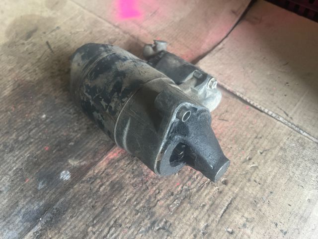 bontott SUZUKI SWIFT II Önindító