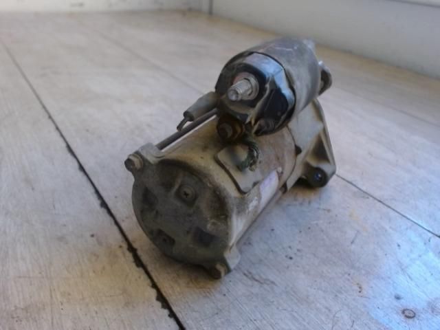 bontott SUZUKI SWIFT II Önindító