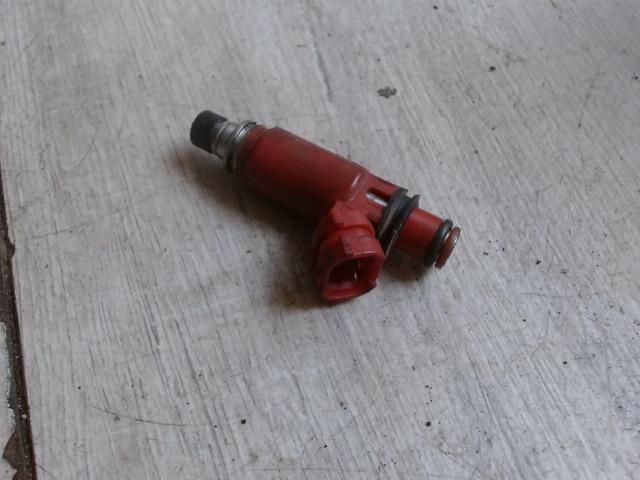 bontott SUZUKI SWIFT II Porlasztó (1 db)