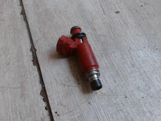 bontott SUZUKI SWIFT II Porlasztó (1 db)