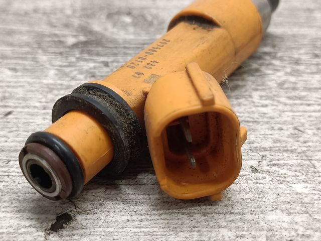 bontott SUZUKI SWIFT II Porlasztó (1 db)