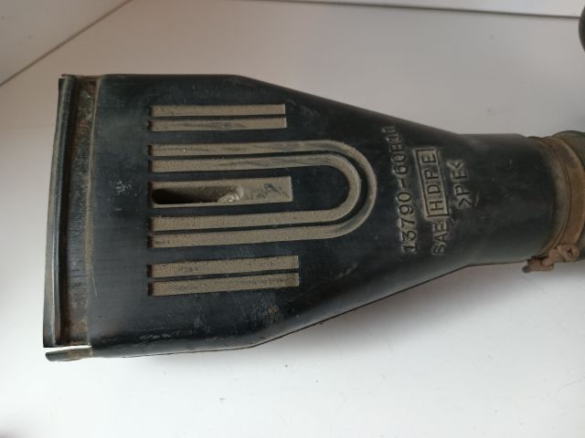 bontott SUZUKI SWIFT II Szívó Cső