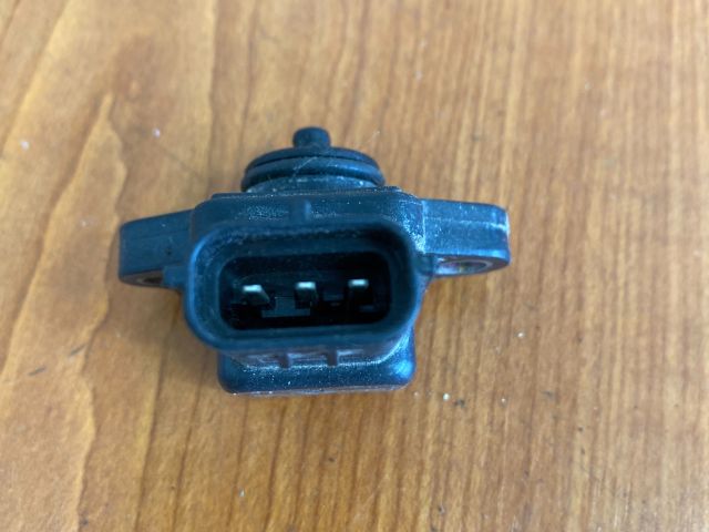 bontott SUZUKI SWIFT II Szívócső Nyomásérzékelő