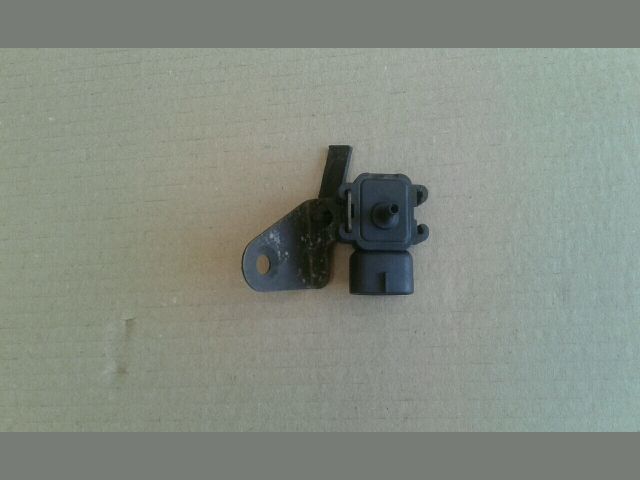 bontott SUZUKI SWIFT II Szívócső Nyomásérzékelő