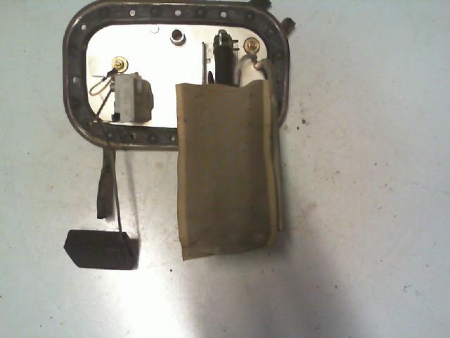 bontott SUZUKI SWIFT II Üzemanyag Szivattyú