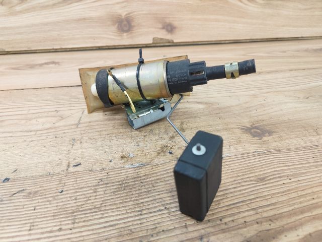 bontott SUZUKI SWIFT II Üzemanyag Szivattyú