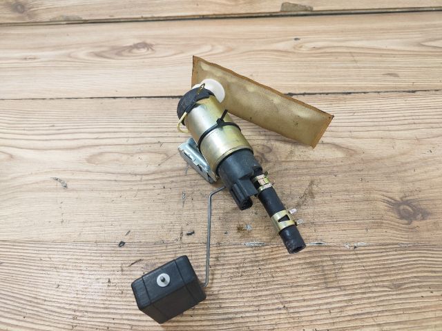 bontott SUZUKI SWIFT II Üzemanyag Szivattyú