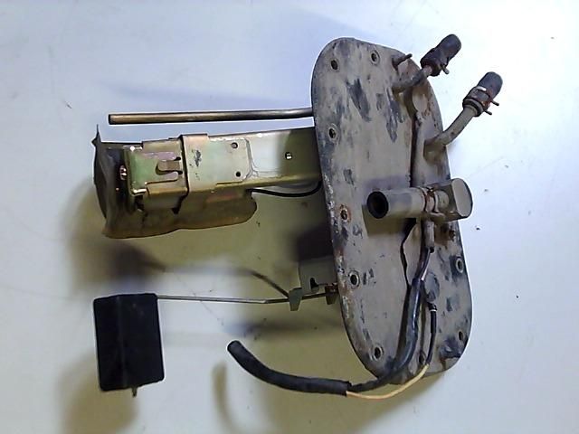 bontott SUZUKI SWIFT II Üzemanyag Szivattyú