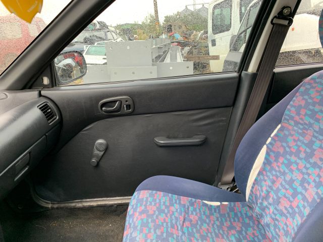 bontott SUZUKI SWIFT II Váltó Kulissza