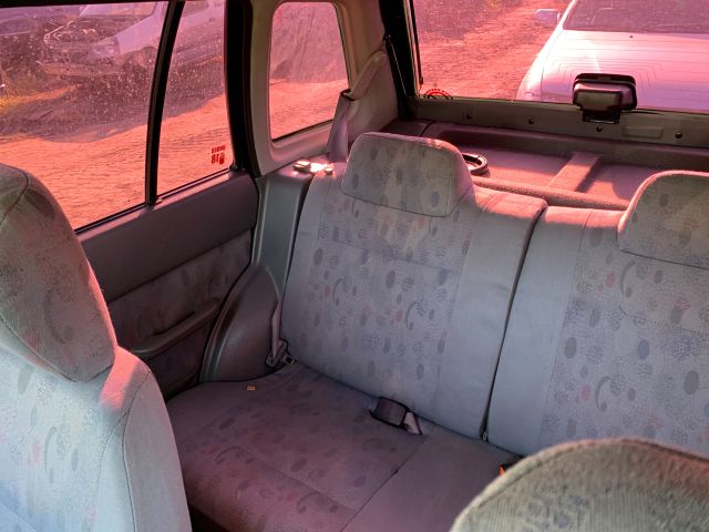 bontott SUZUKI SWIFT II Váltó Kulissza