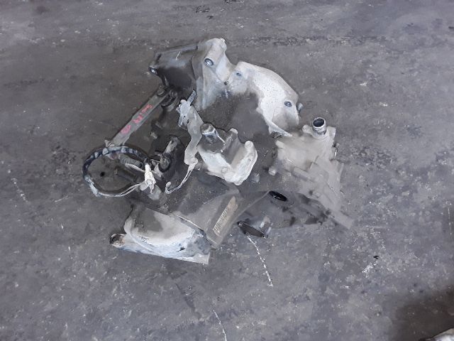 bontott SUZUKI SWIFT II Váltó (Mechanikus)