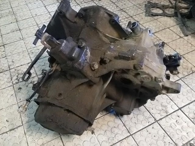 bontott SUZUKI SWIFT II Váltó (Mechanikus)