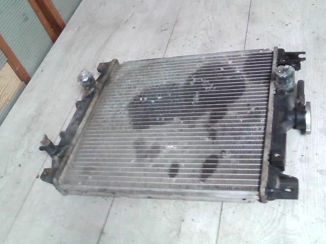 bontott SUZUKI SWIFT II Vízhűtő Radiátor (Nem klímás)