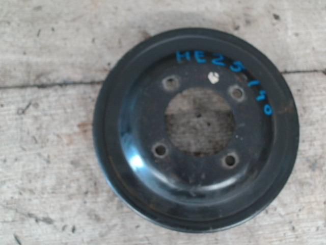 bontott SUZUKI SWIFT II Vízpumpa Szíjtárcsa