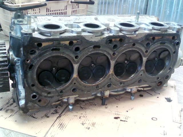 bontott SUZUKI SWIFT II Hengerfej