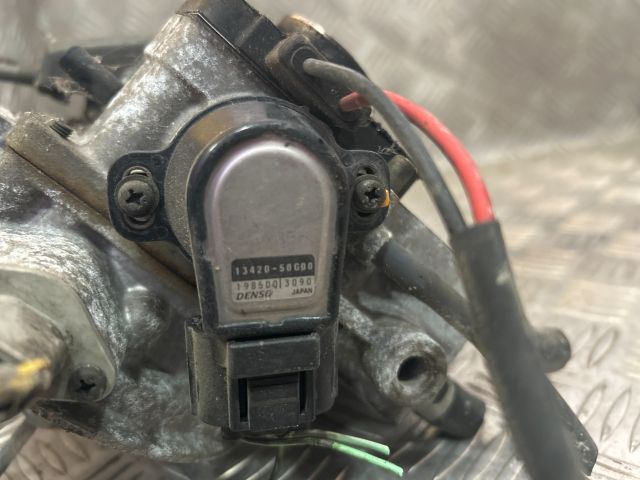 bontott SUZUKI SWIFT II Központi Injektor