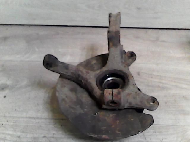 bontott SUZUKI SWIFT II Bal első Csonkállvány Kerékaggyal