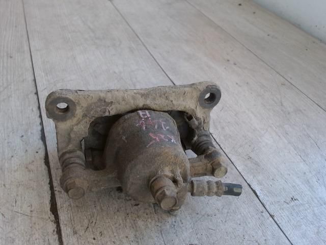 bontott SUZUKI SWIFT II Bal első Féknyereg Munkahengerrel