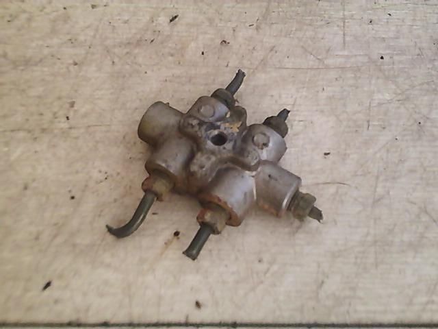 bontott SUZUKI SWIFT II Fékerőszabályzó