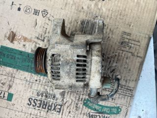 bontott SUZUKI SWIFT II Generátor