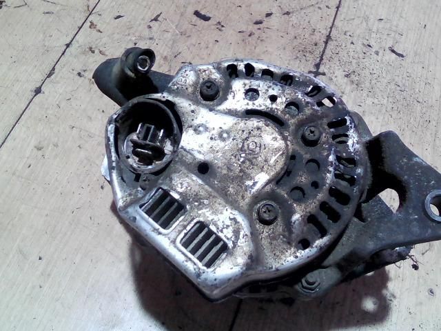 bontott SUZUKI SWIFT II Generátor