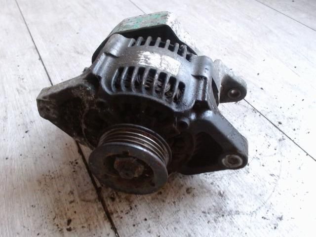 bontott SUZUKI SWIFT II Generátor