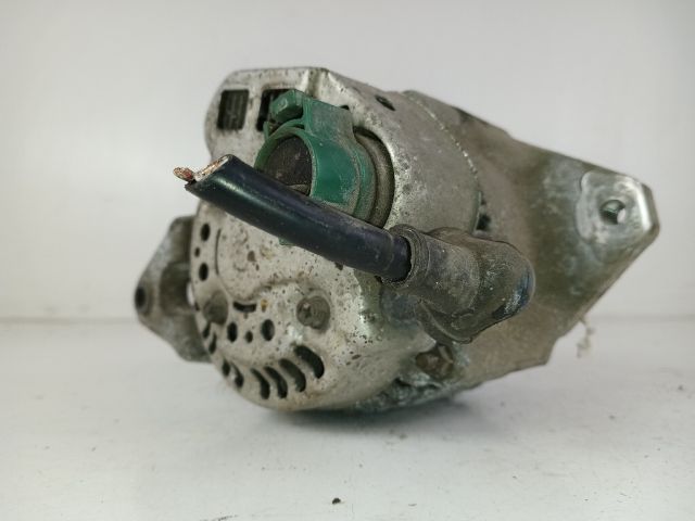 bontott SUZUKI SWIFT II Generátor