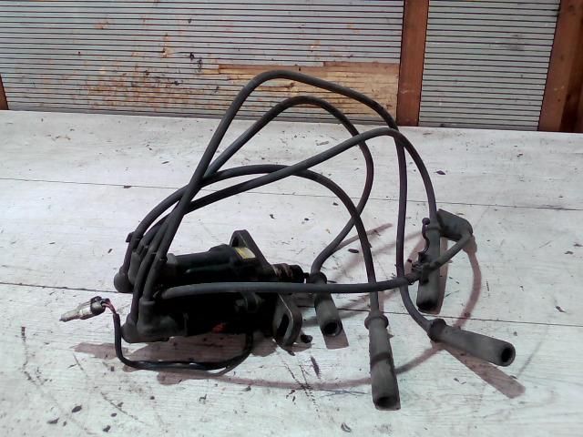 bontott SUZUKI SWIFT II Gyújtáselosztó és Gyertya Kábel