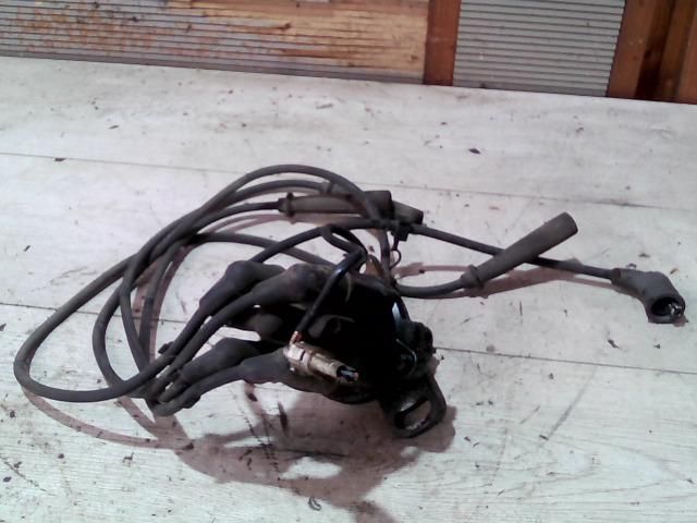 bontott SUZUKI SWIFT II Gyújtáselosztó és Gyertya Kábel