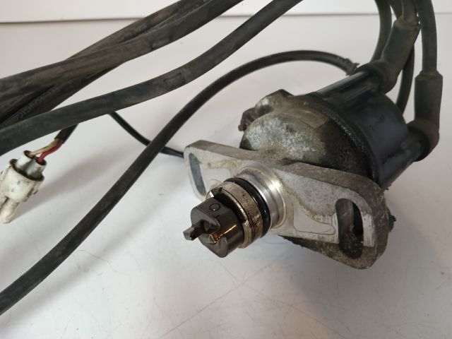 bontott SUZUKI SWIFT II Gyújtáselosztó