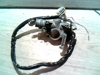 bontott SUZUKI SWIFT II Gyújtáskapcsoló Házzal