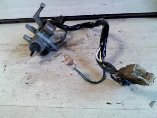 bontott SUZUKI SWIFT II Gyújtáskapcsoló Házzal