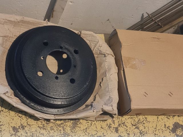 bontott SUZUKI SWIFT II Hátsó Fékdob Pár